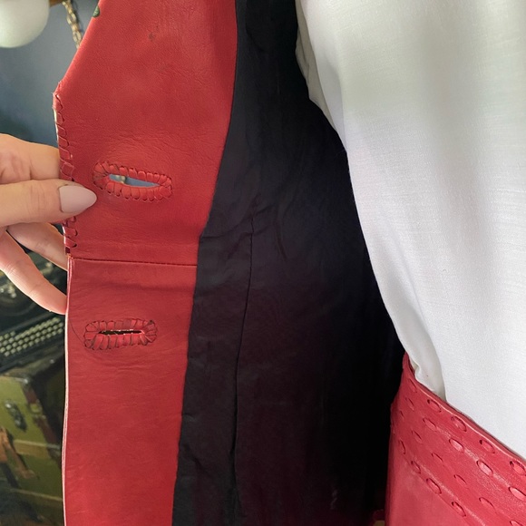 Leather Museum quality 1970s Char de Vazquez skirt suit - Picture 6 of 15